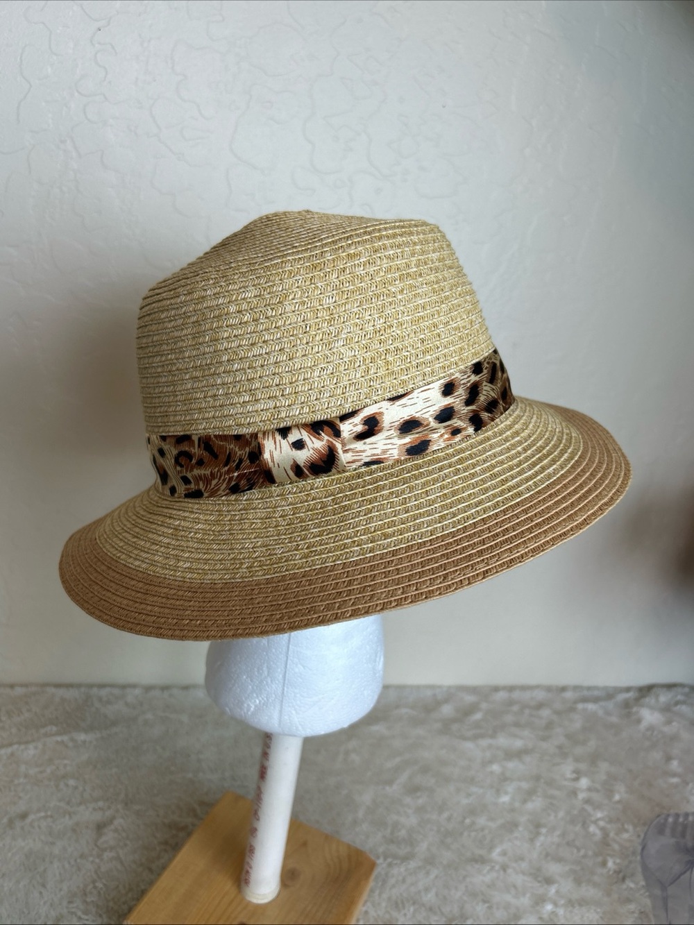 Natural Straw Fedora with Leopard Print Band